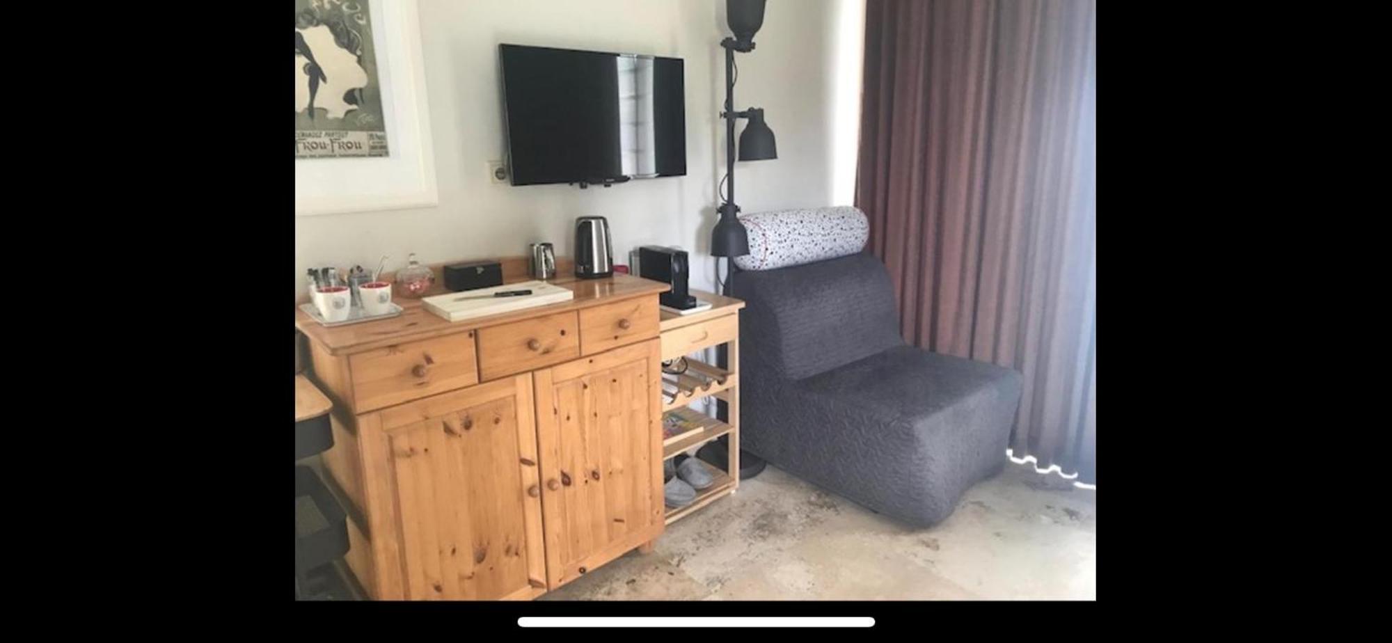 B&B Maison Saint Tropez Eindhoven Rum bild