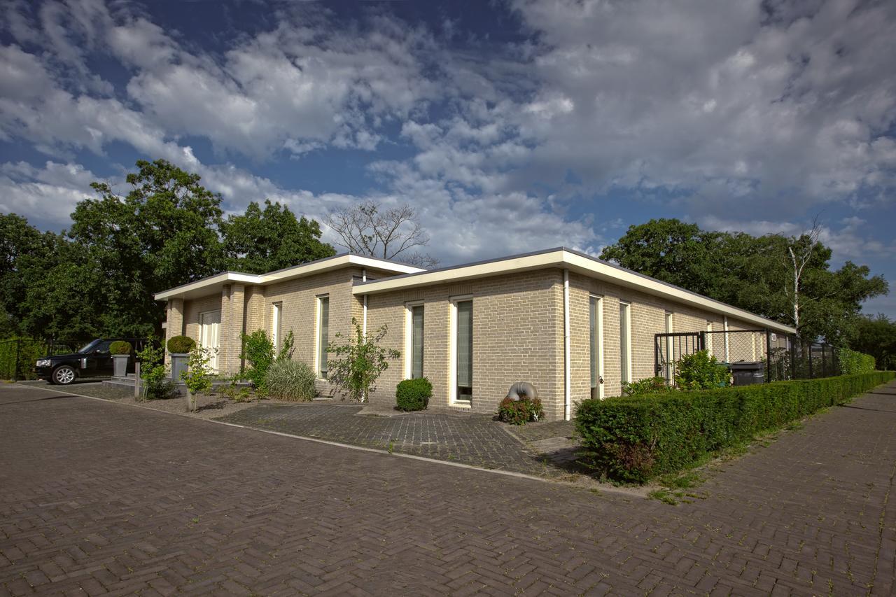 B&B Maison Saint Tropez Eindhoven Exteriör bild