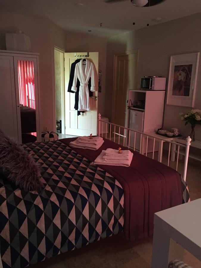 B&B Maison Saint Tropez Eindhoven Exteriör bild